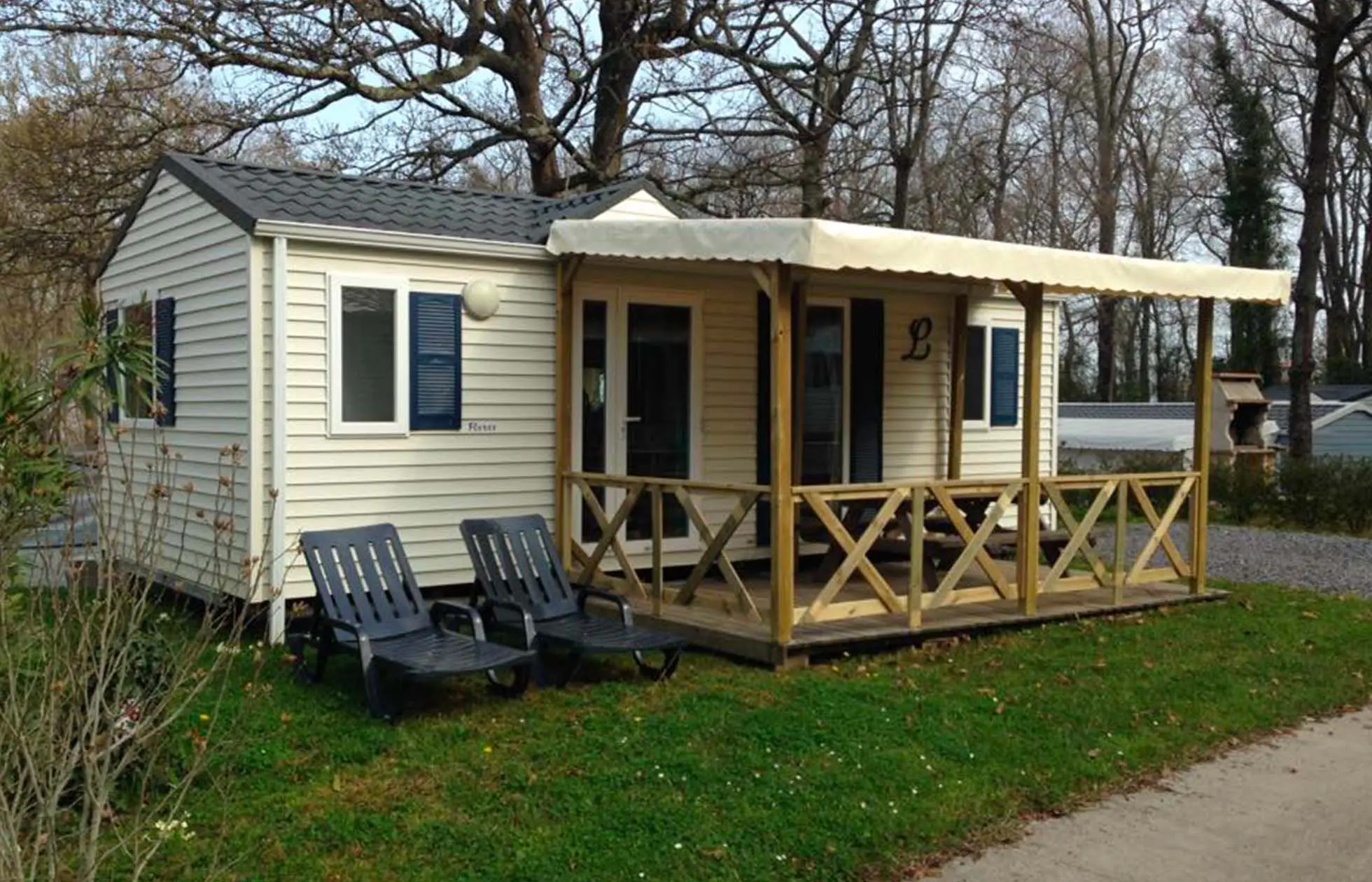 17 - Camping de la Corniche - Hébergement