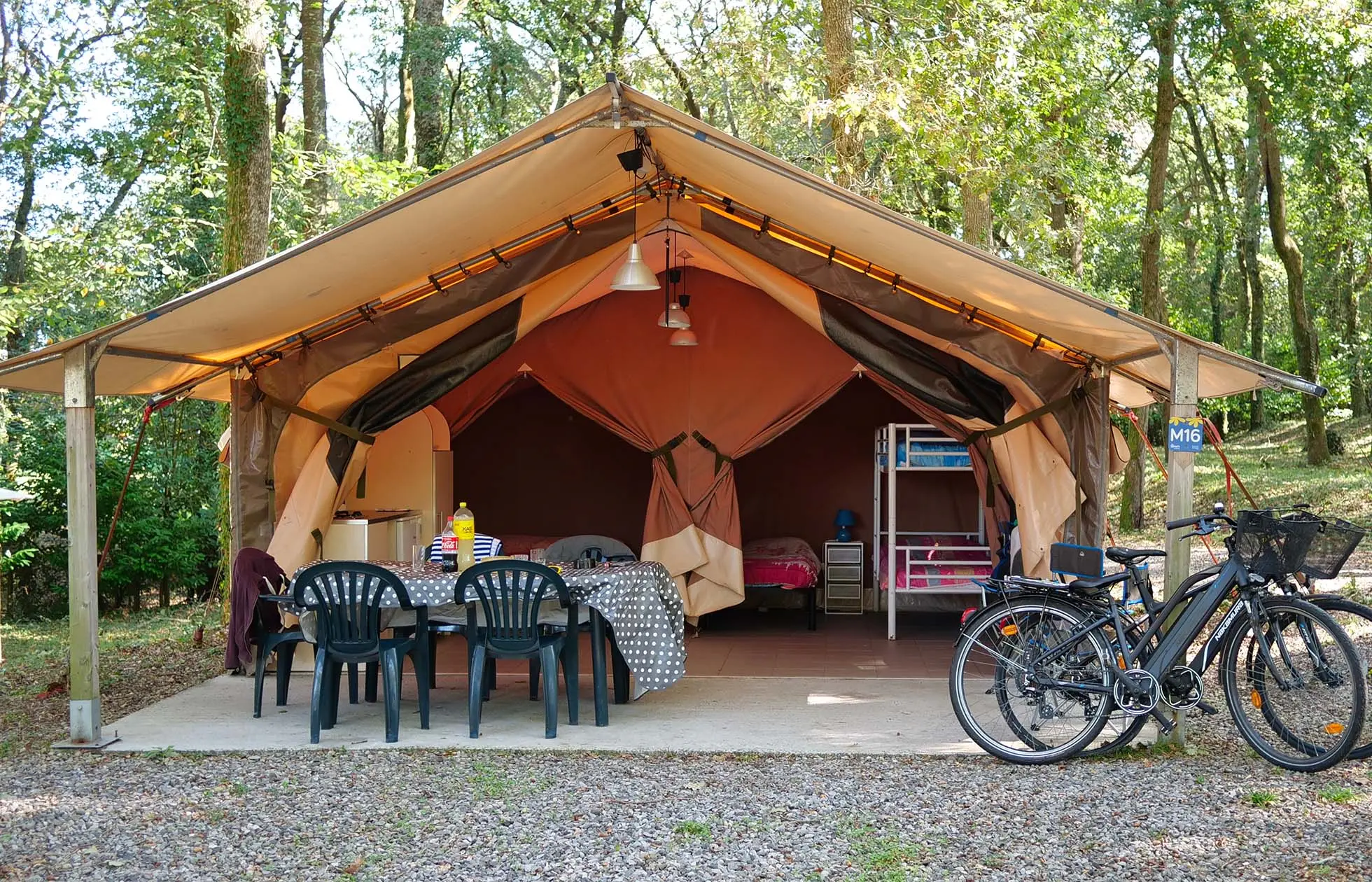 27 - Camping de la Corniche - Hébergement