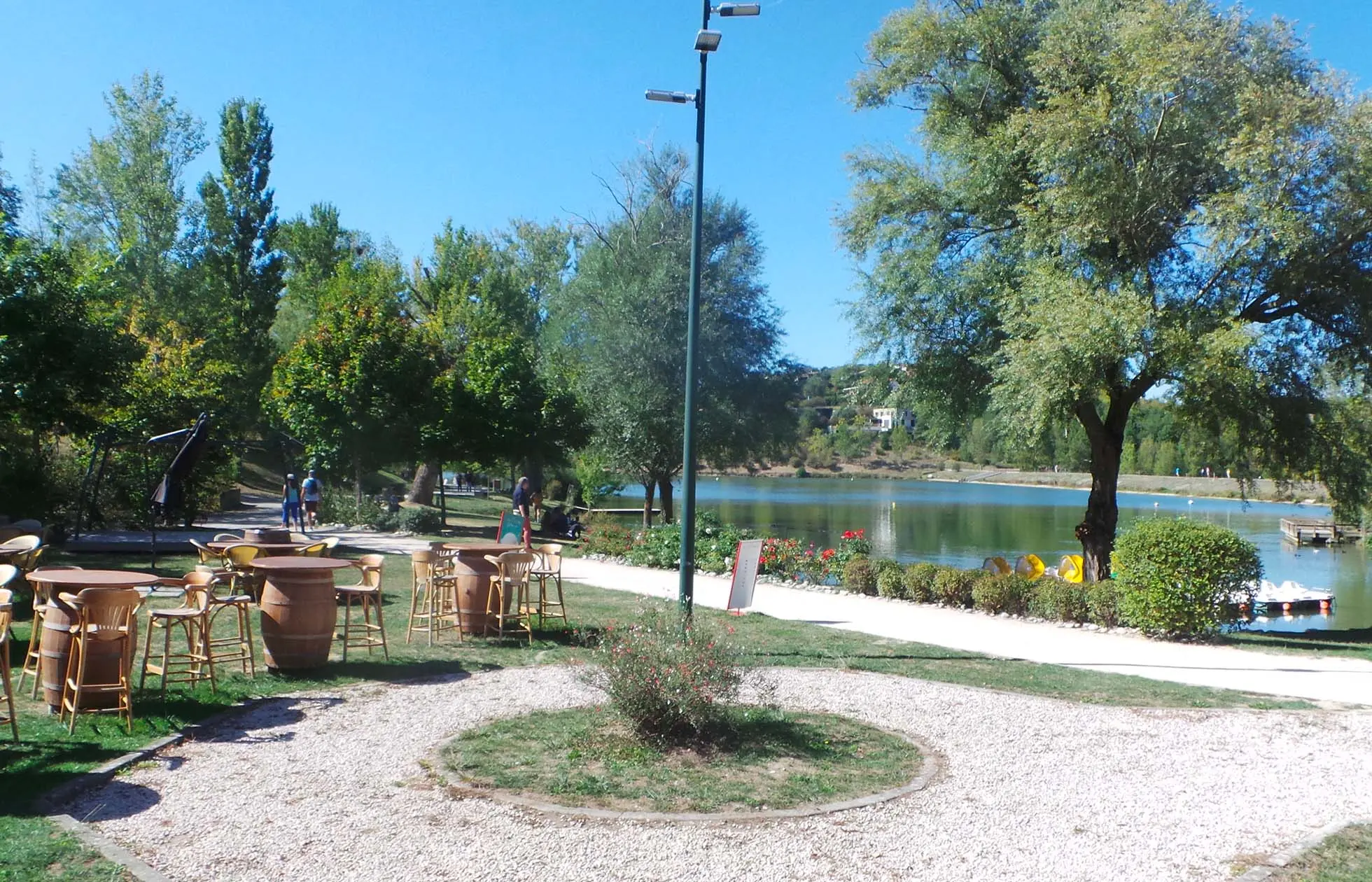 24 - Camping du Lac de La Thésauque - Service