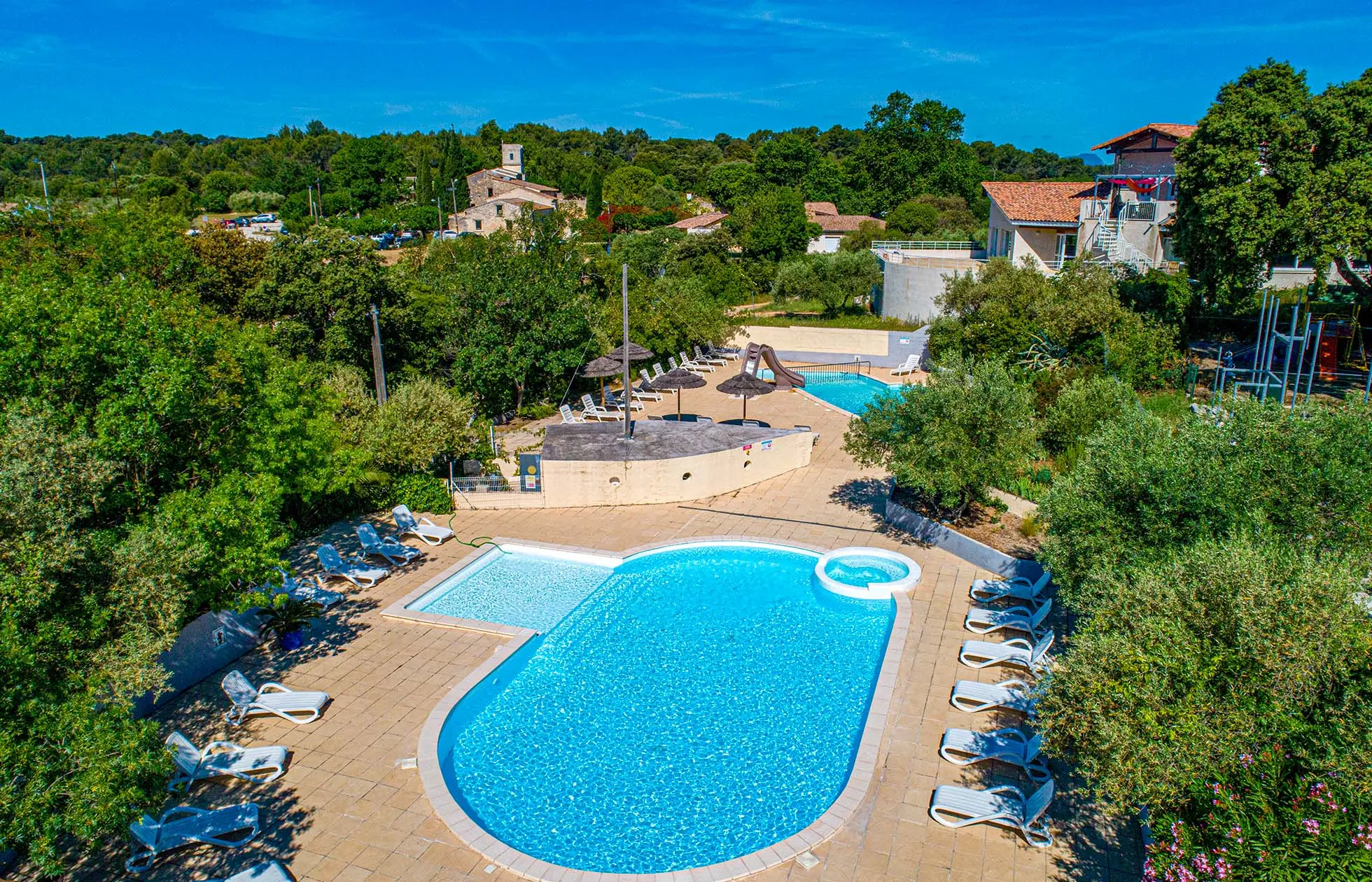 10 - Camping Fondespierre - Piscine