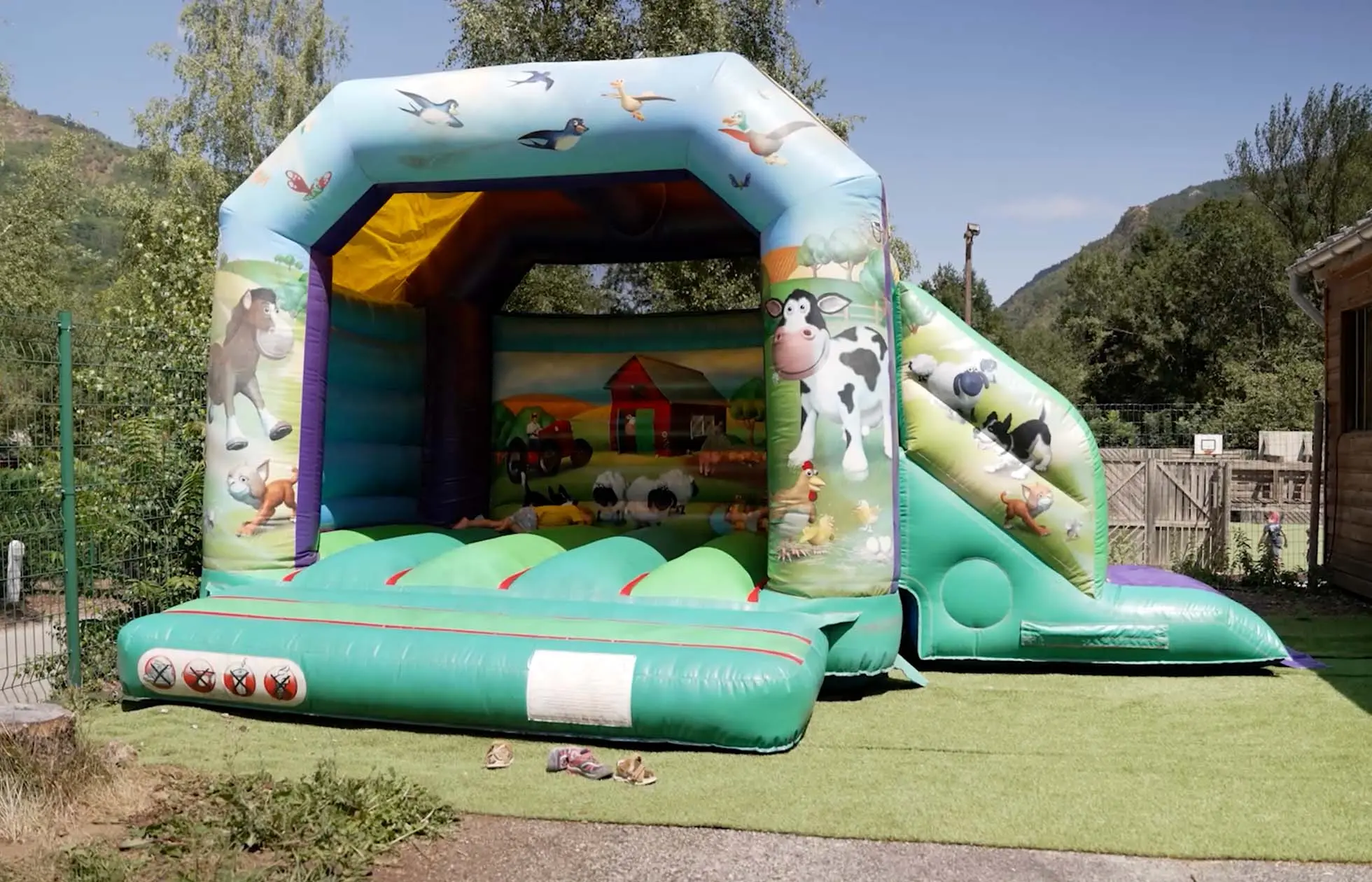 12 - Camping La Bexanelle - Aire de jeux