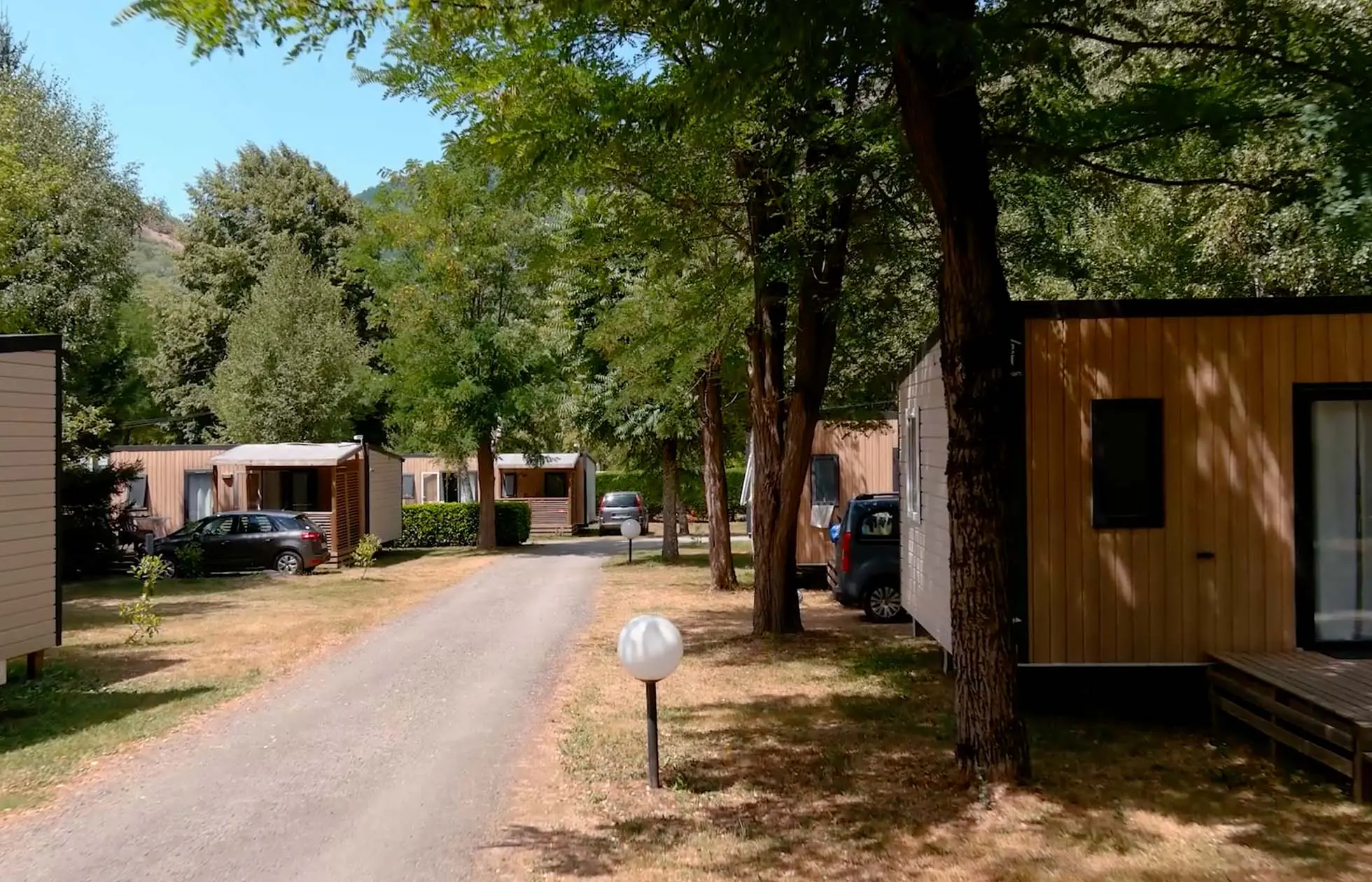 13 - Camping La Bexanelle - Hébergement