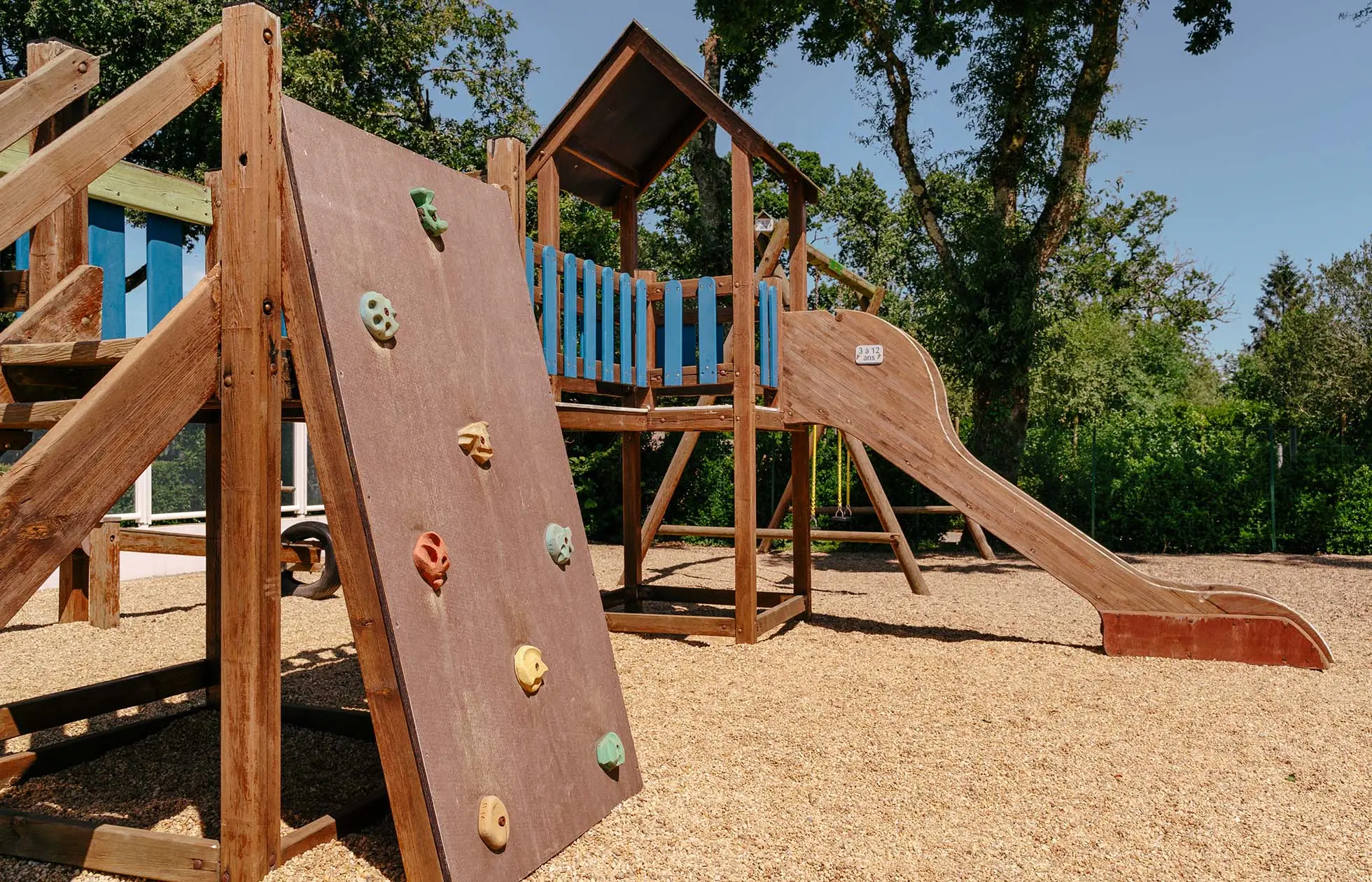 11 - Camping La Blanche Hermine - Aire de jeux