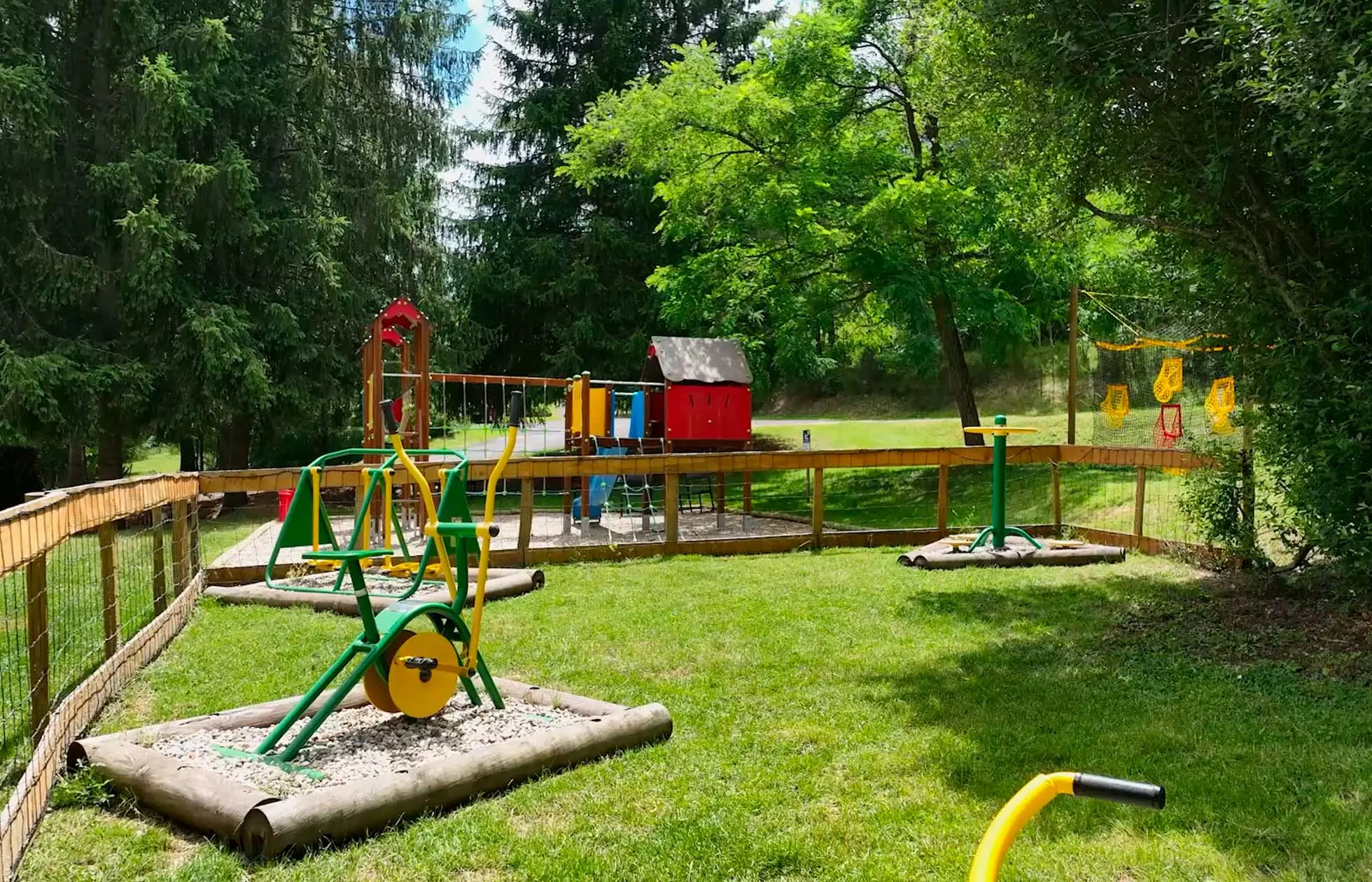 14 - Camping La Rochelambert - Aire de jeux
