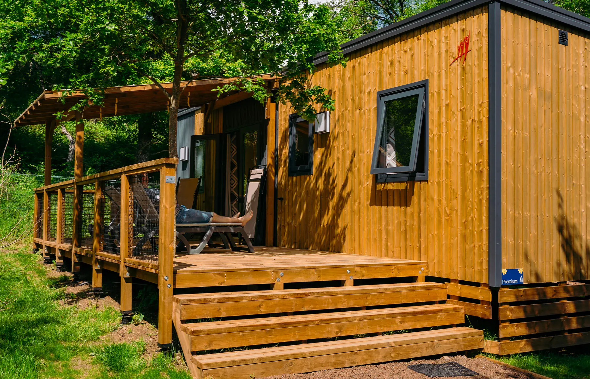 19 - Camping La Rochelambert - Hébergement