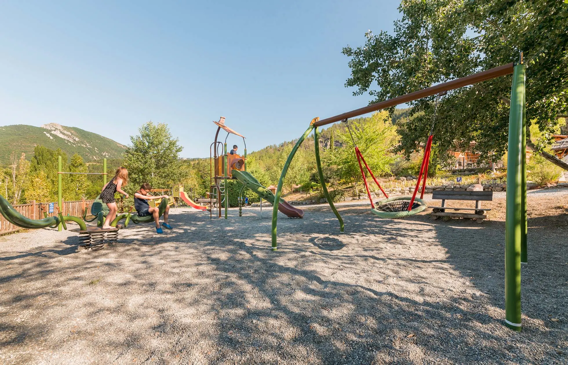 10 - Camping le Clot du Jay - Aire de jeux
