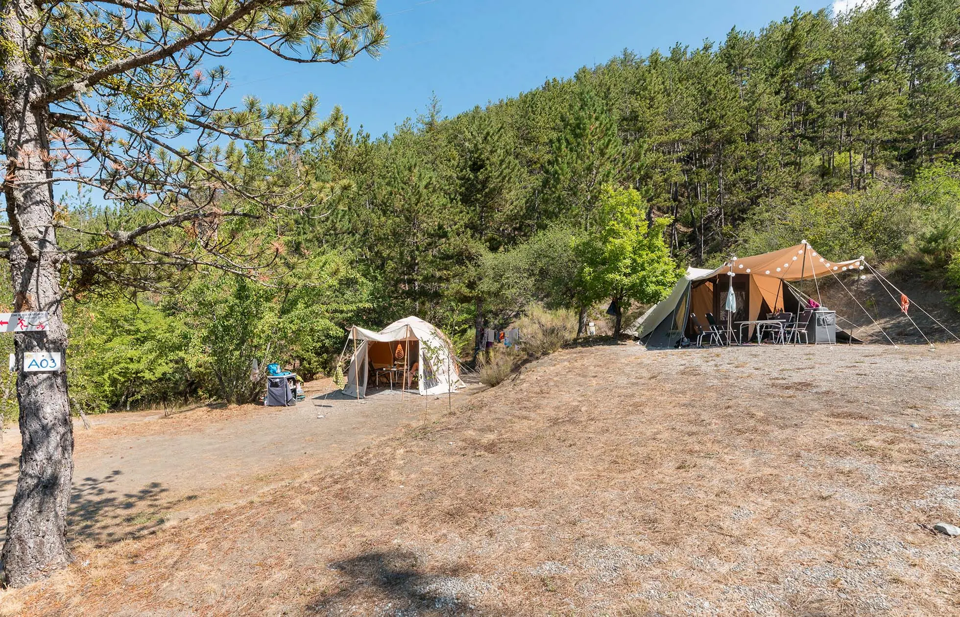 27 - Camping le Clot du Jay - Hébergement