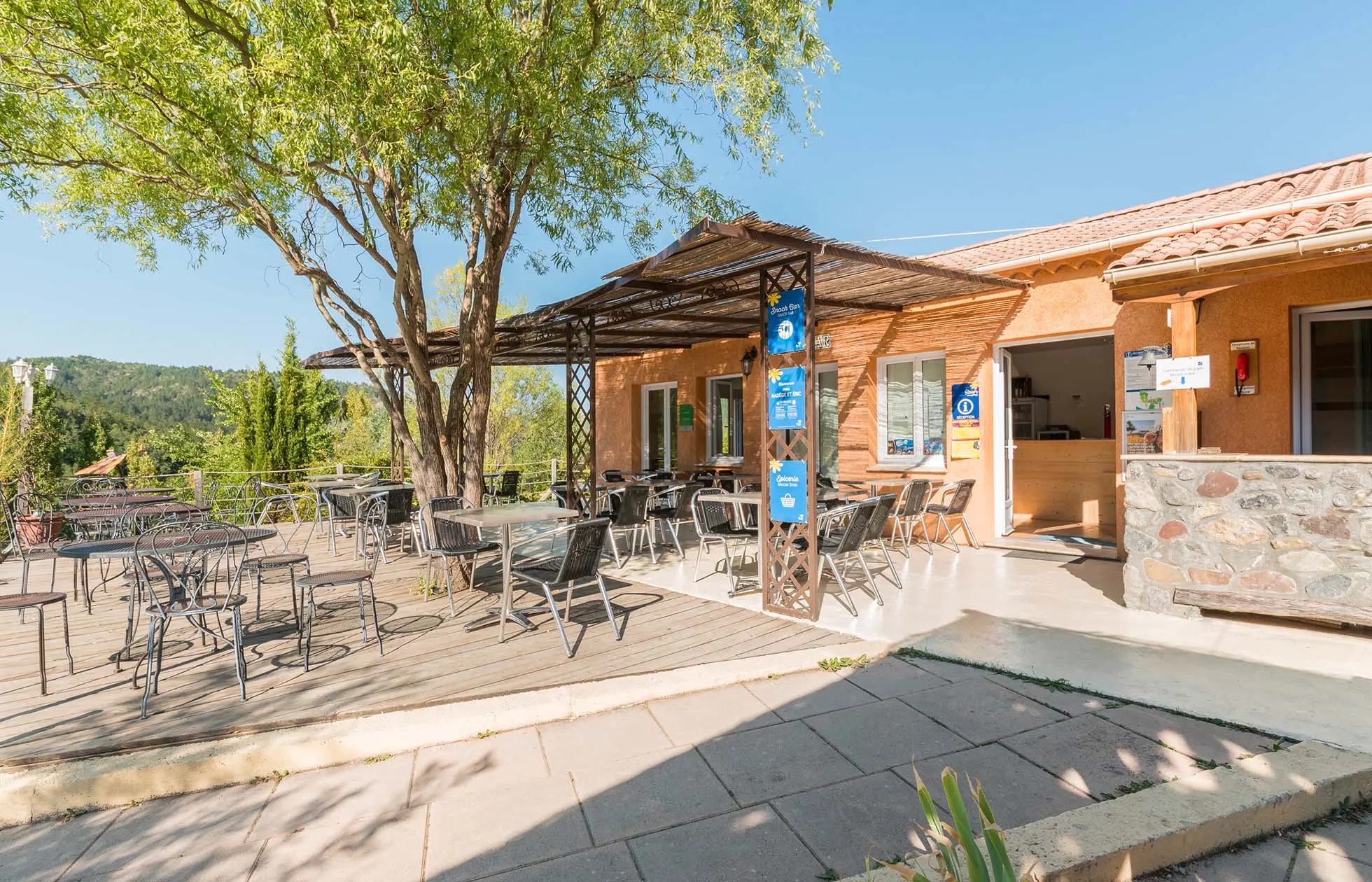 33 - Camping le Clot du Jay - Service