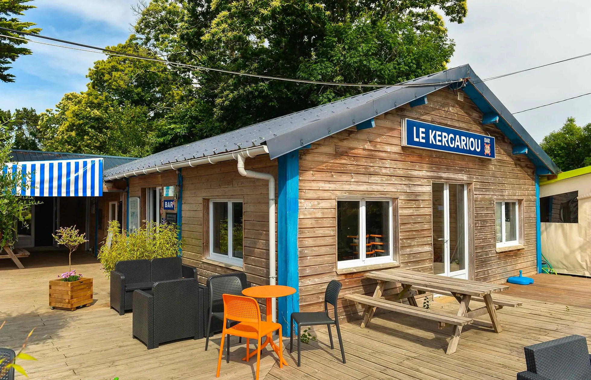 23 - Camping Le Kergariou - Service
