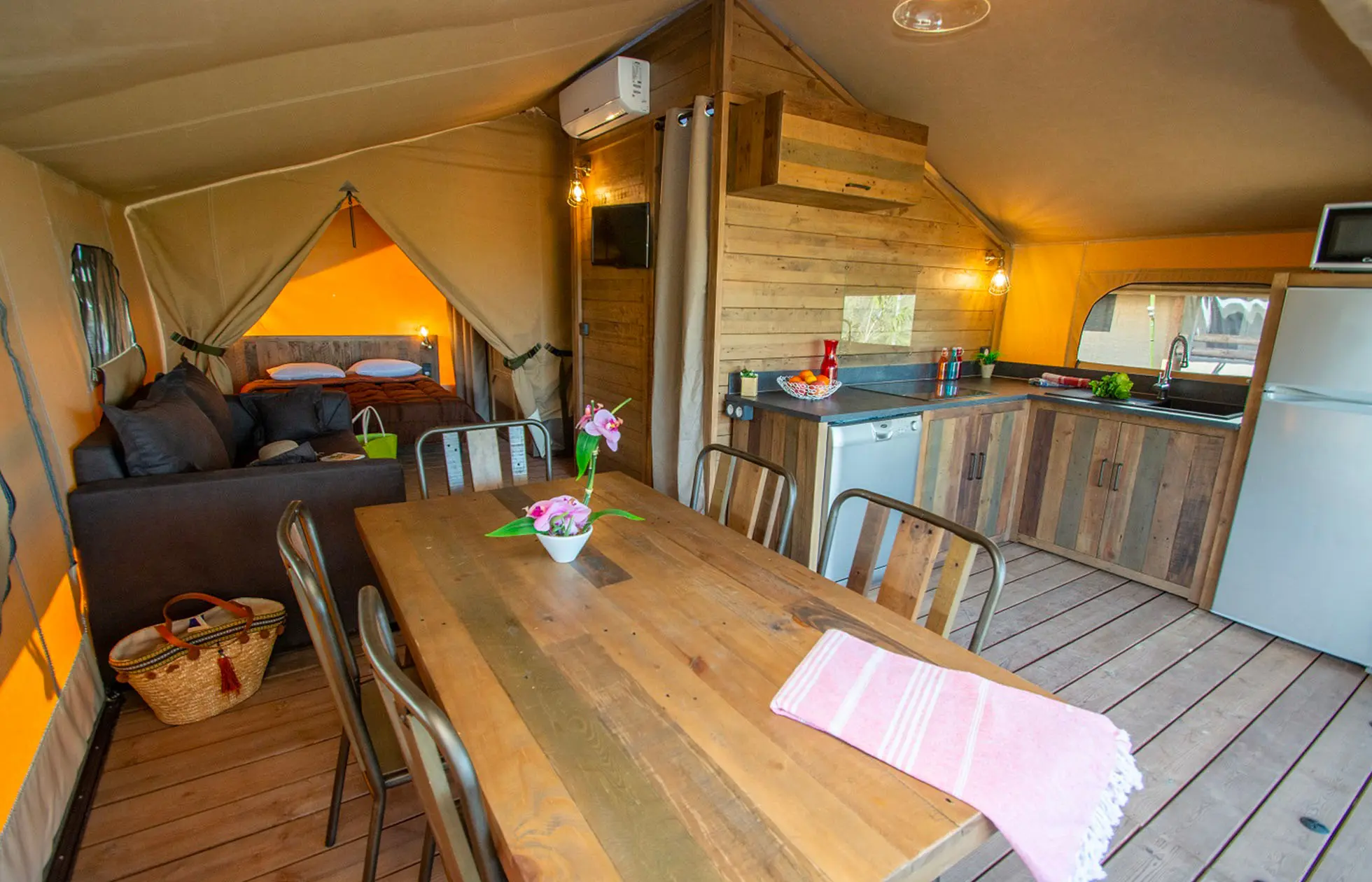 15 -  Camping Le Moulin des Iscles - Hébergement