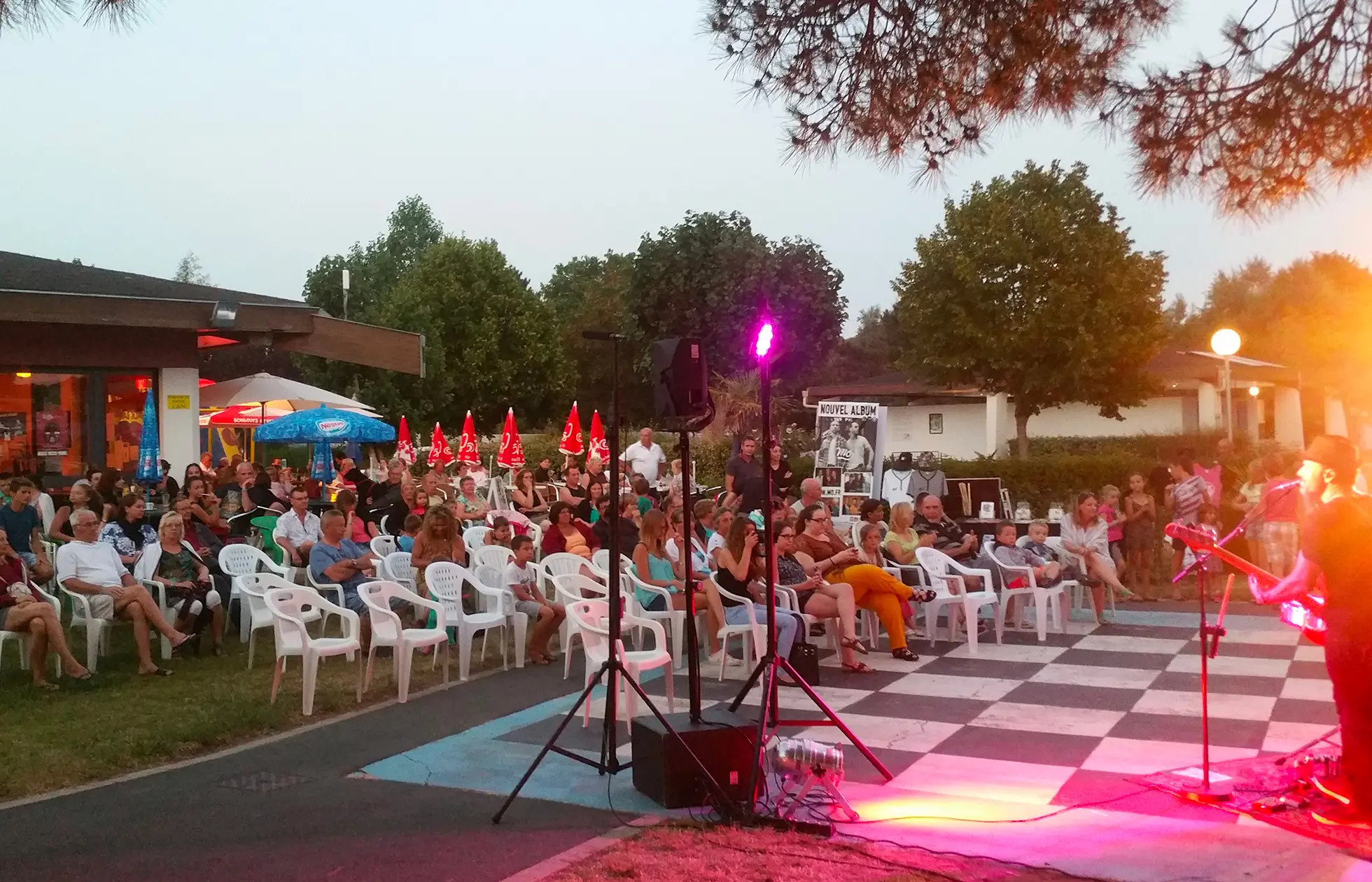36 - Camping Le Nauzan Plage - Service