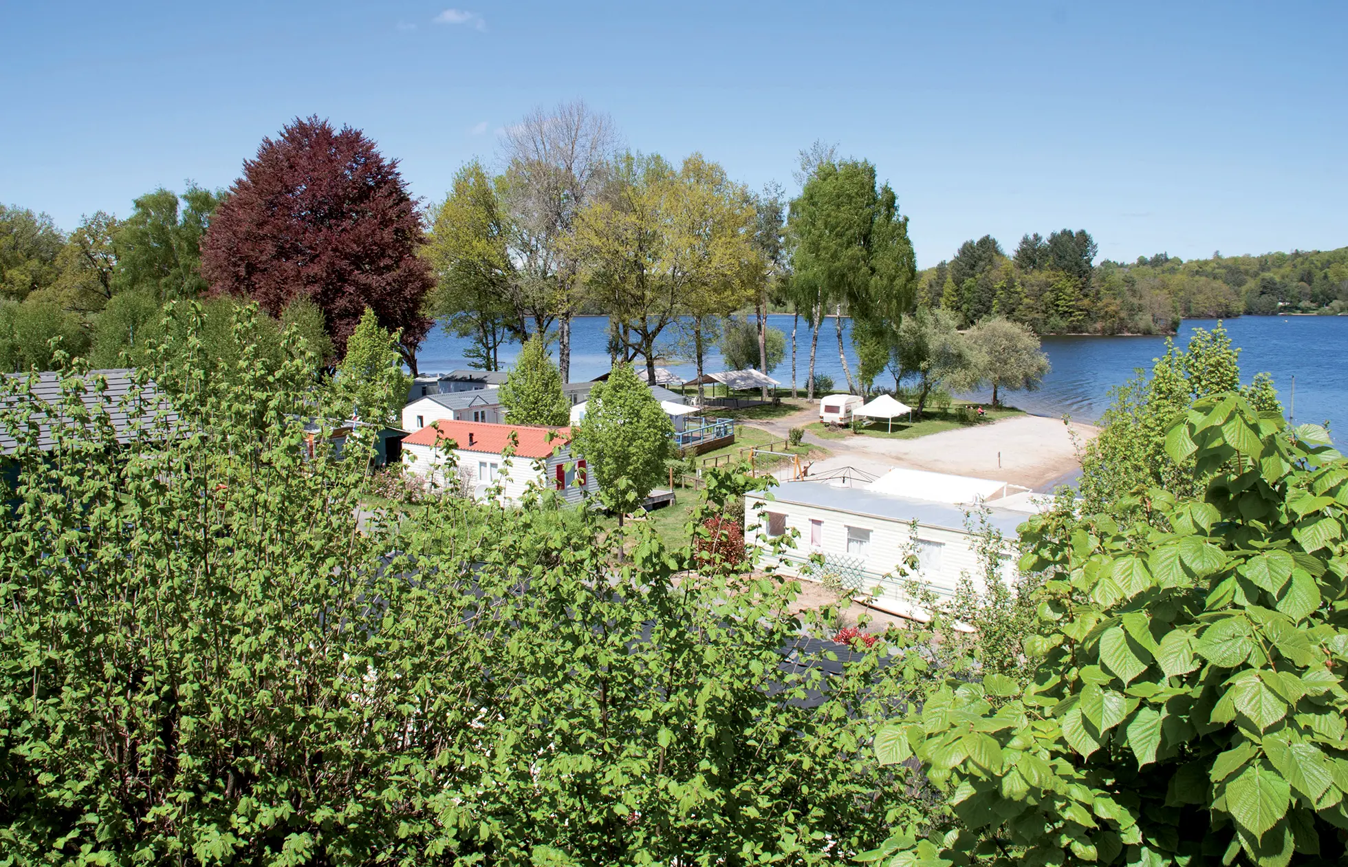 18 - Camping Le Port de Neuvic - Hébergement
