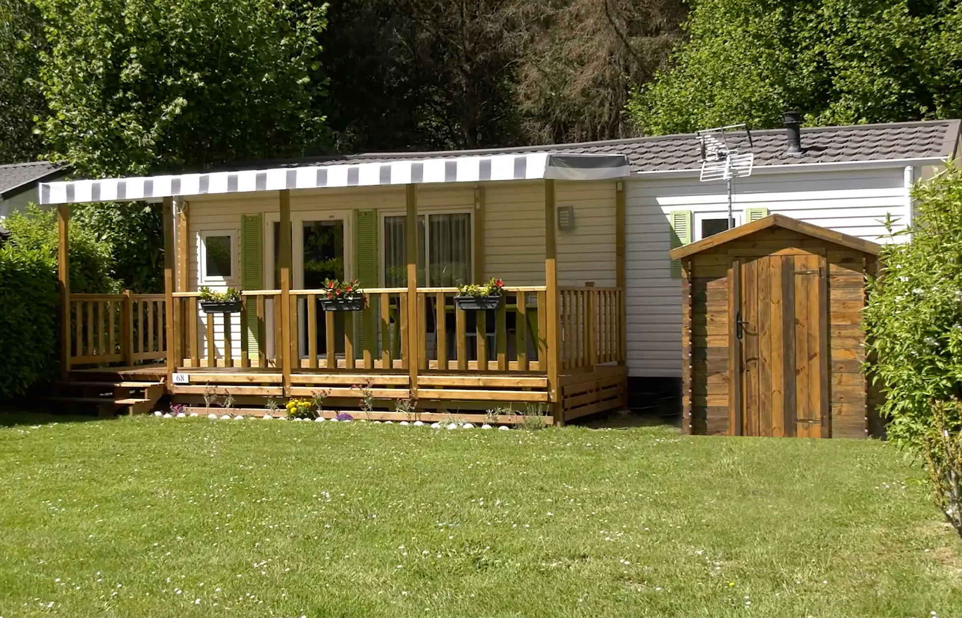 19 - Camping Le Rompval - Hébergement