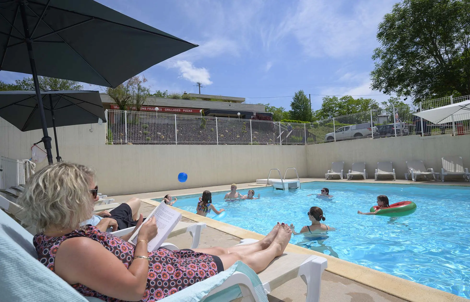 10 - Camping de Mars - Piscine