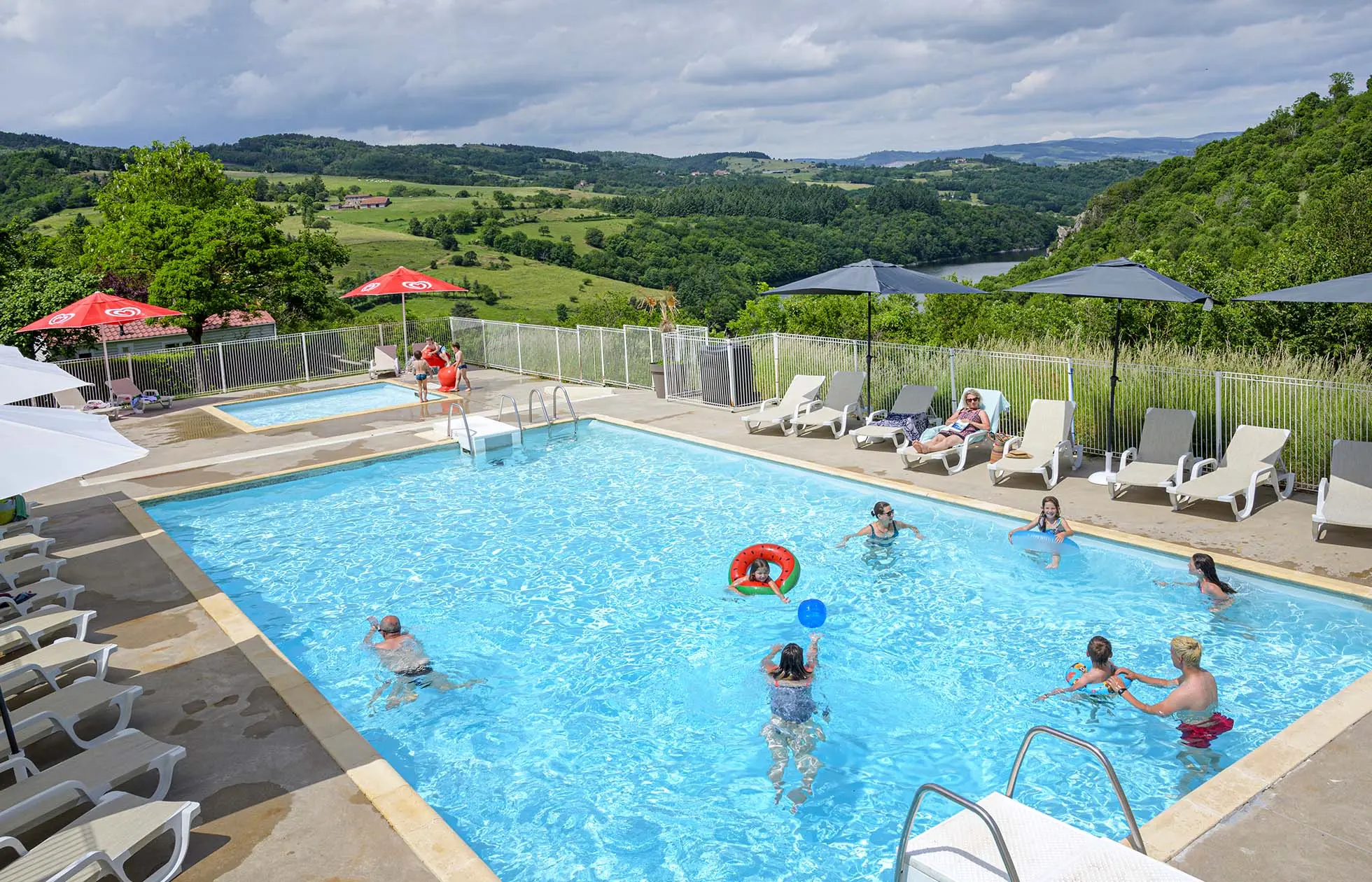 11 - Camping de Mars - Piscine