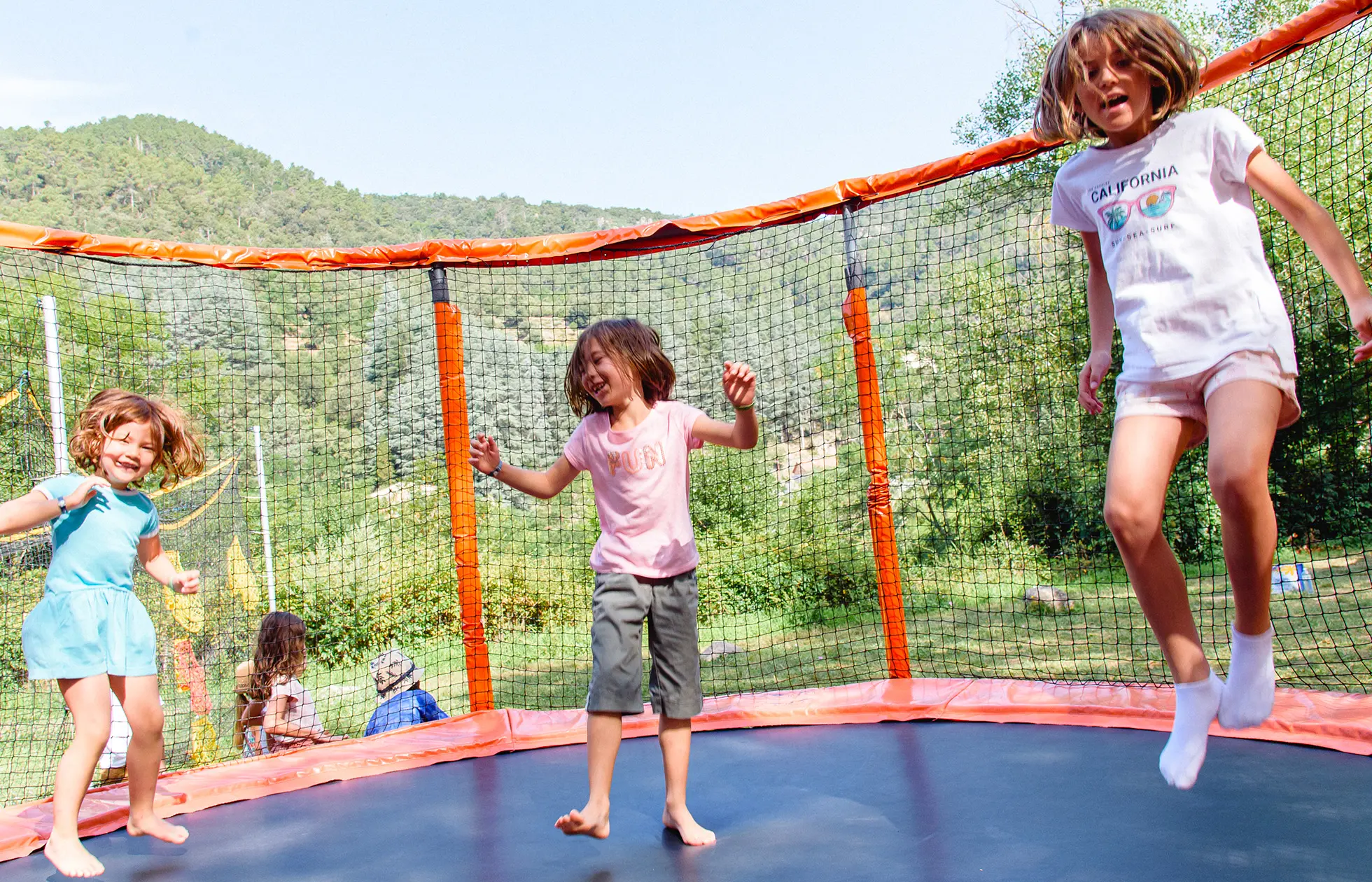 15 - Camping Mas de Champel - Aire de jeux