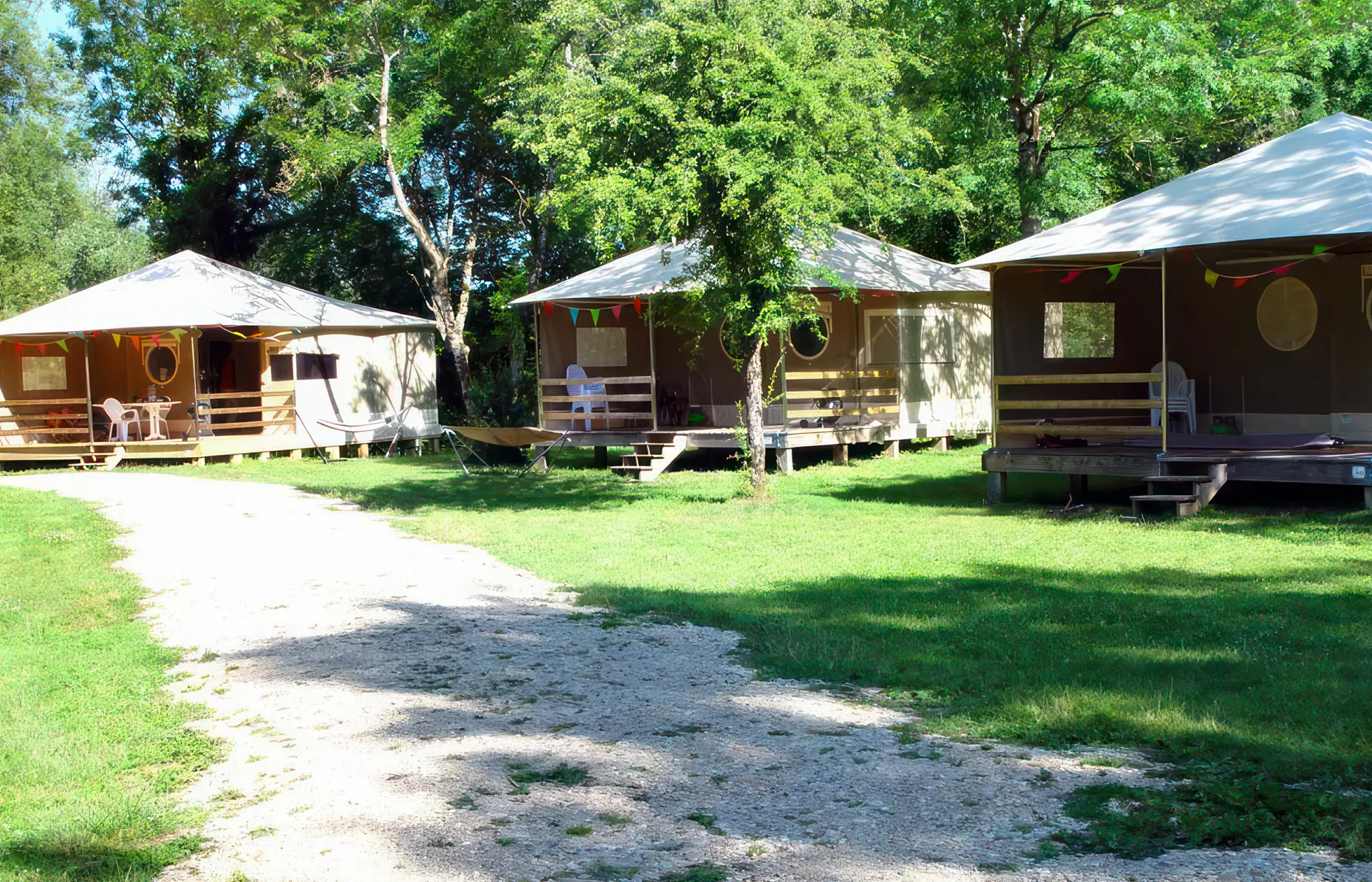 08 - Camping Les 3 Ours - Hébergement
