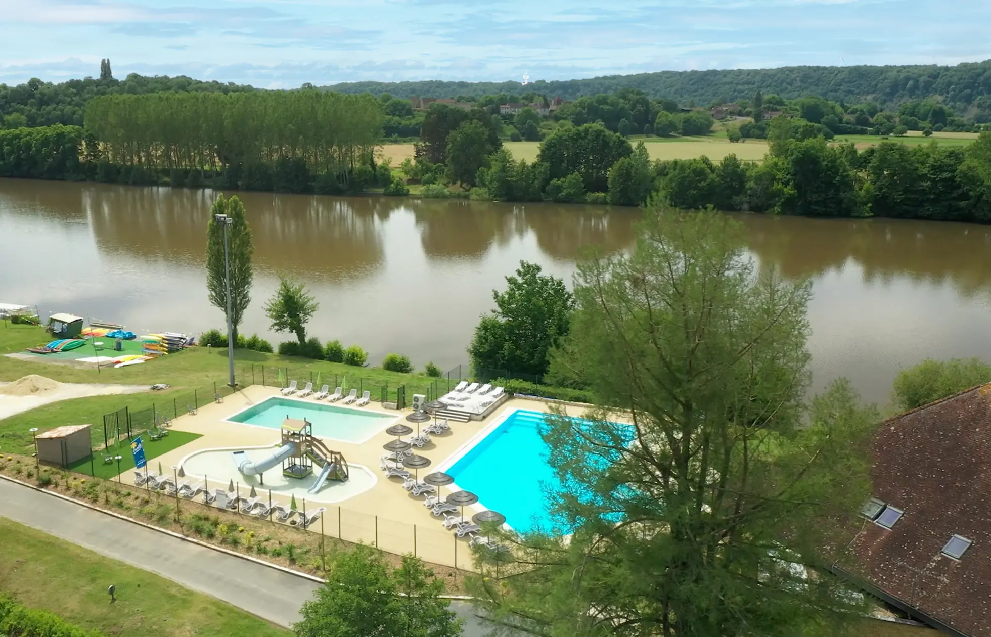 02 - Camping Les Berges de la Dordogne - Situation