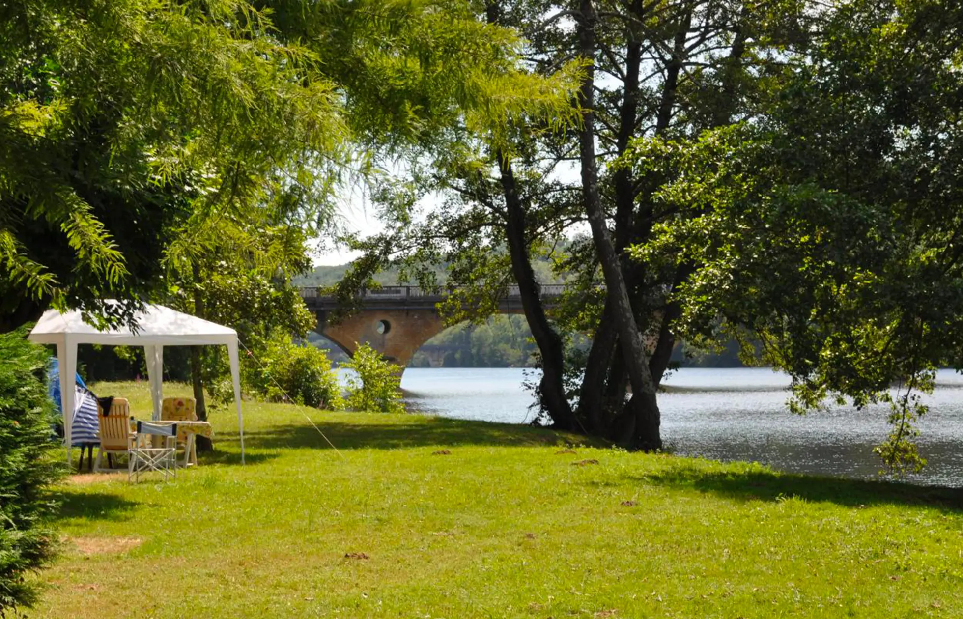 25 - Camping Les Berges de la Dordogne - Hébergement