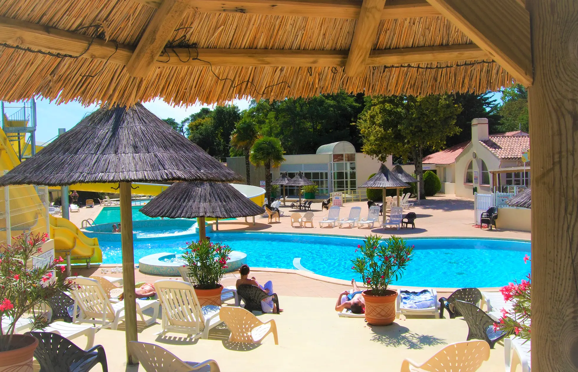 02 - Camping Les Biches - Piscine