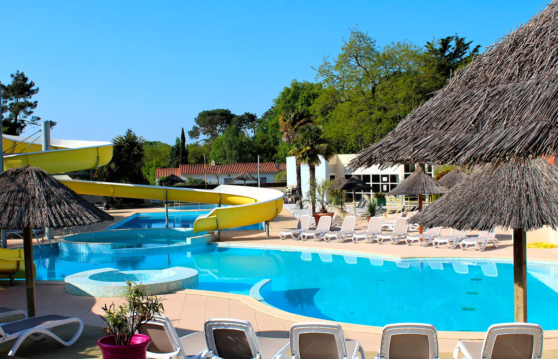 03 - Camping Les Biches - Piscine