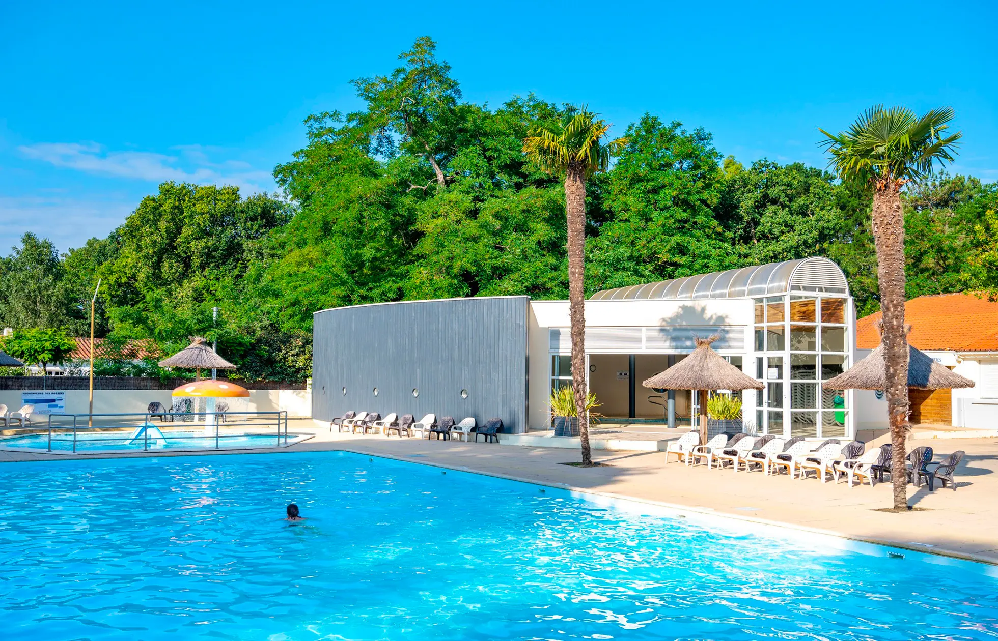 06 - Camping Les Biches - Piscine