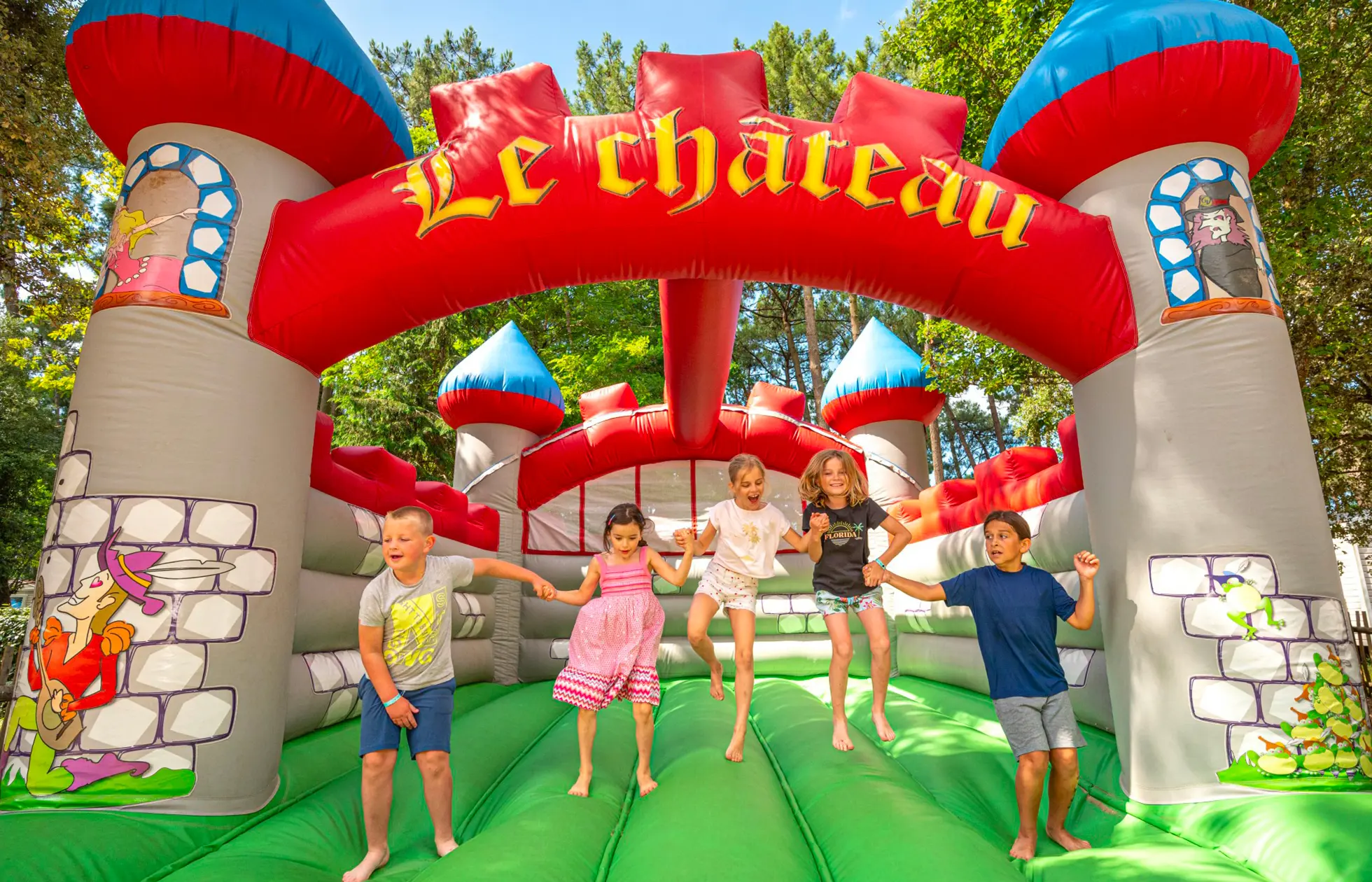 14 - Camping Les Biches - Aire de jeux