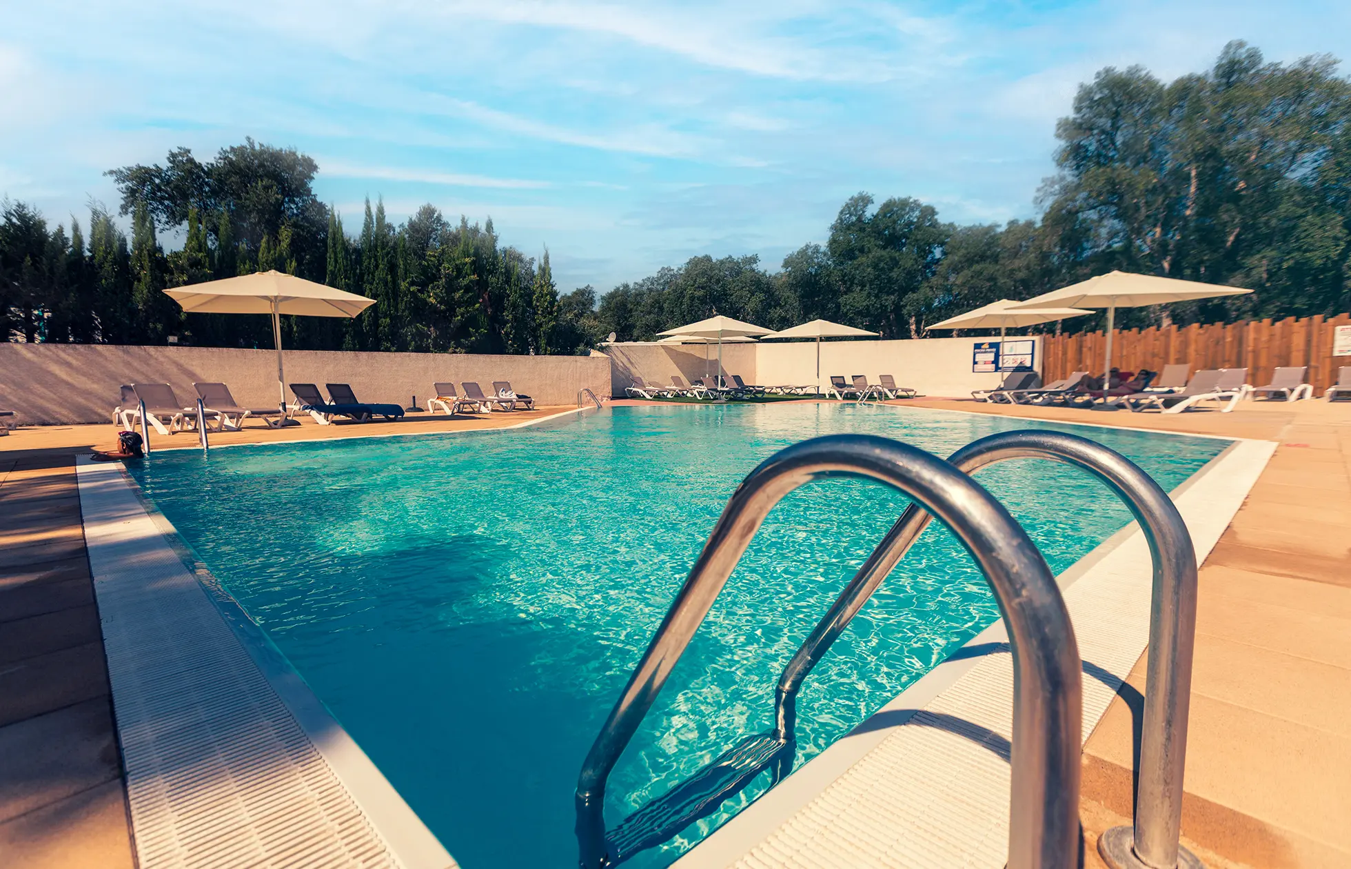 02 - Camping Les Chênes Rouges - Piscine