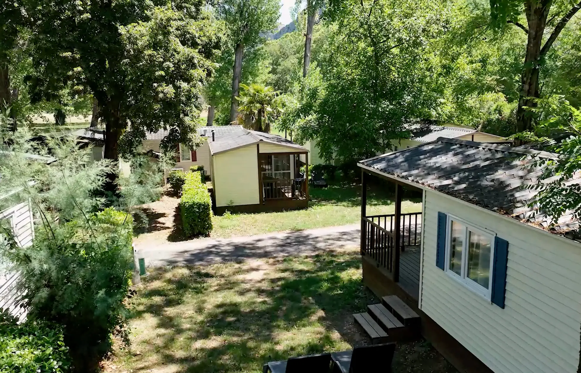 13 - Camping Les Fauvettes - Hébergement