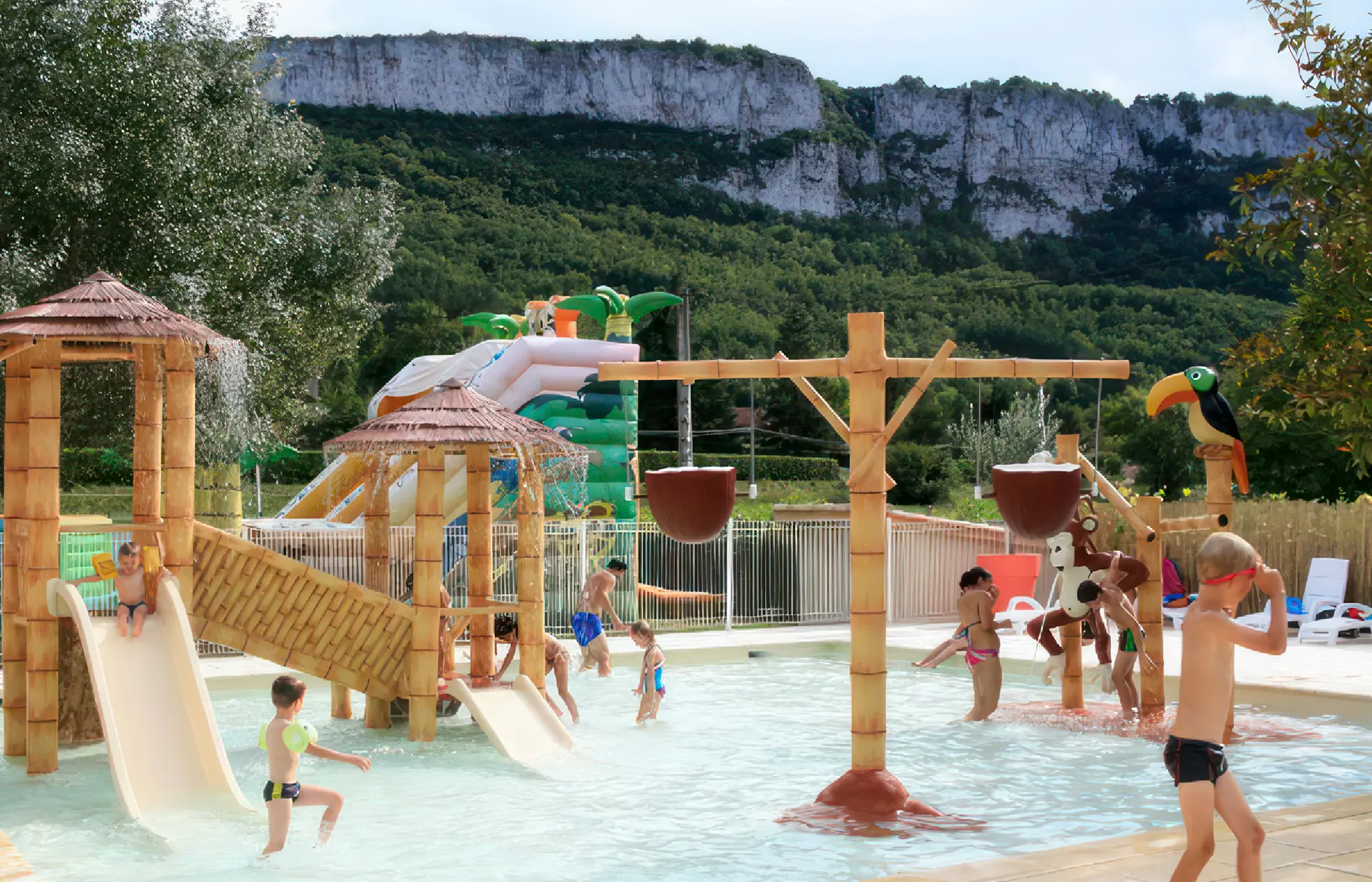02 - Camping Les Gorges de l'Aveyron - Piscine