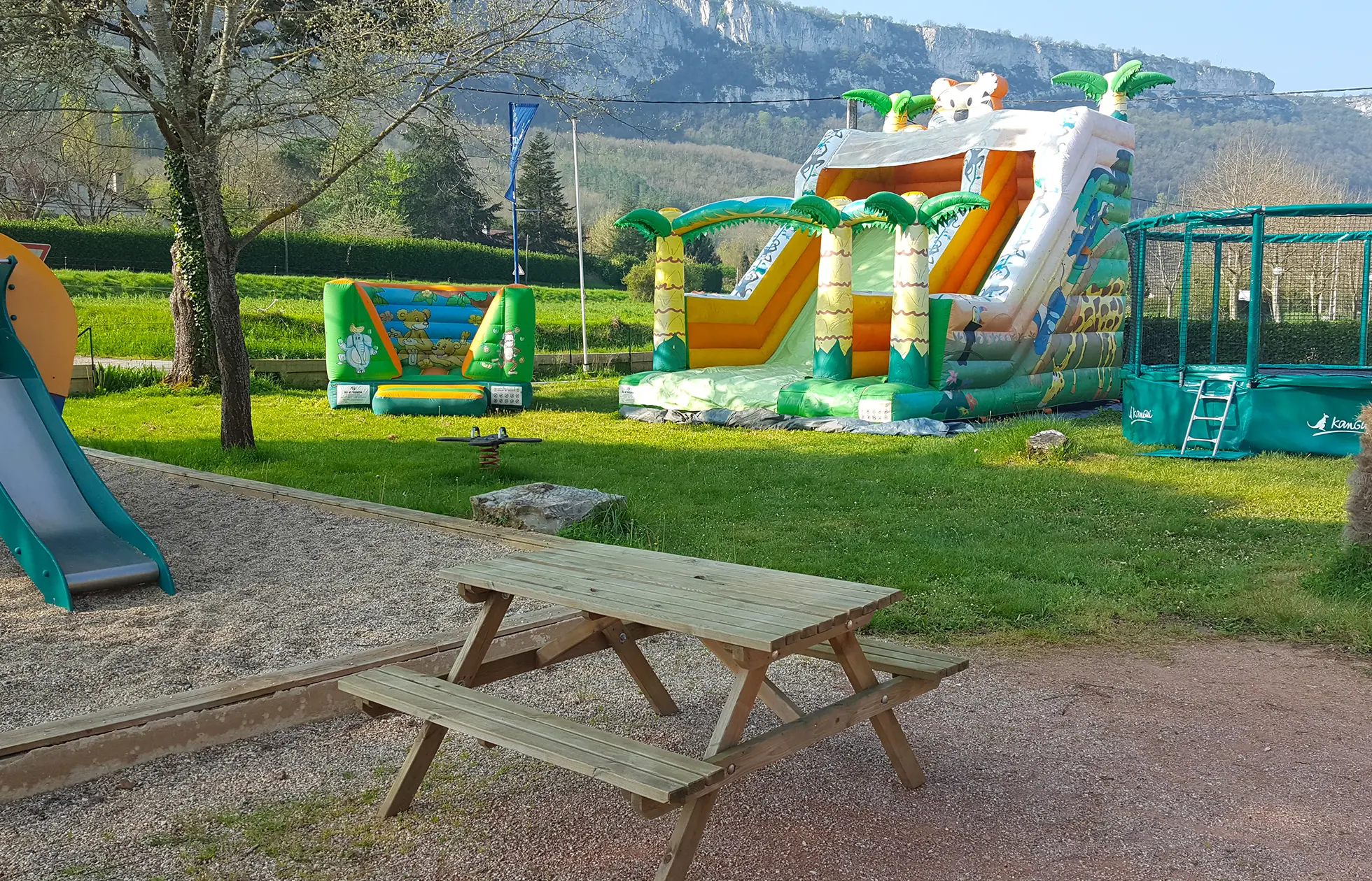 05 - Camping Les Gorges de l'Aveyron - Aire de jeux