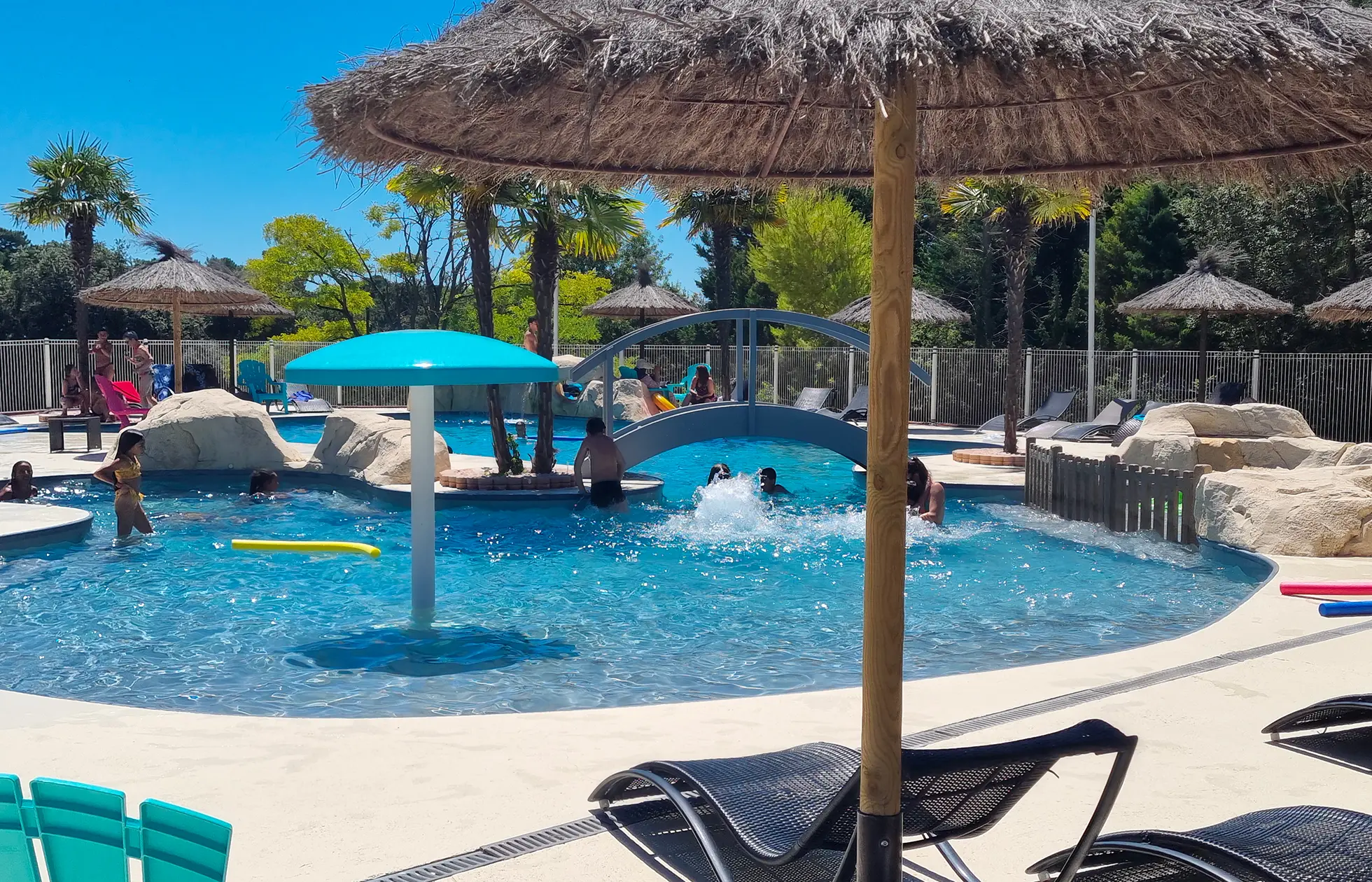 8 - Camping Les Loges - Piscine