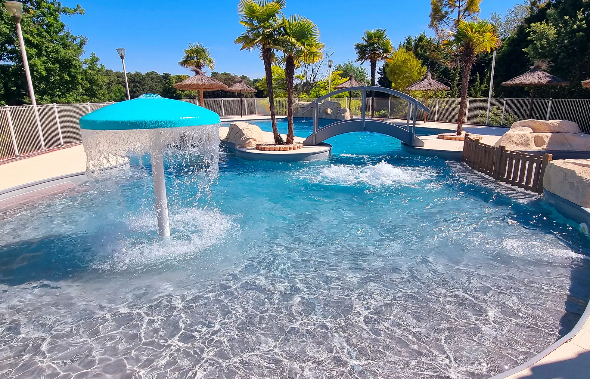 9 - Camping Les Loges - Piscine