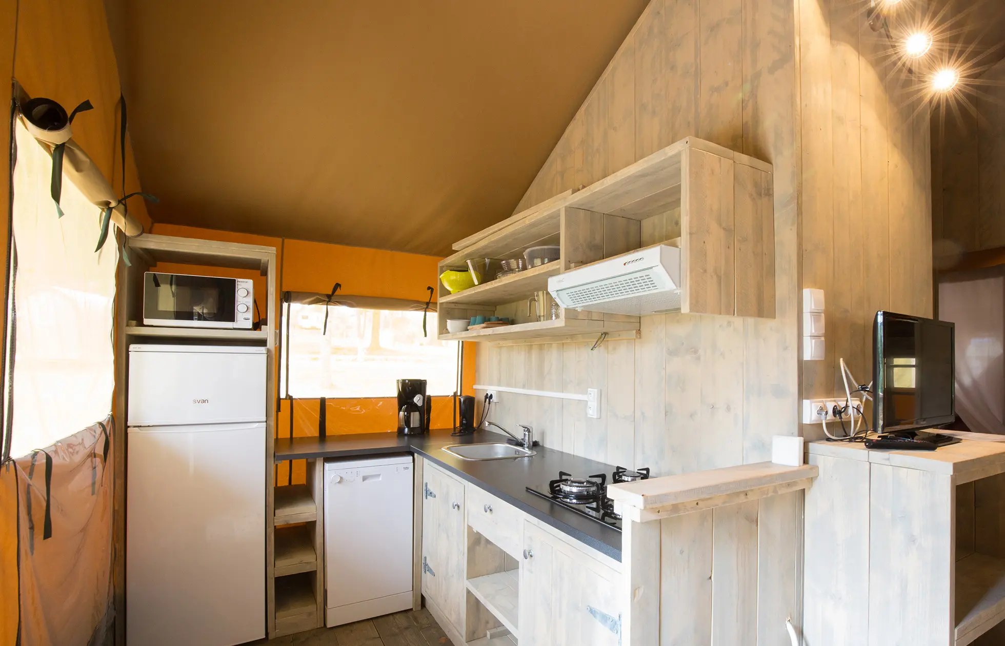 Camping Les Murmures du Lignon - Hébergement 10