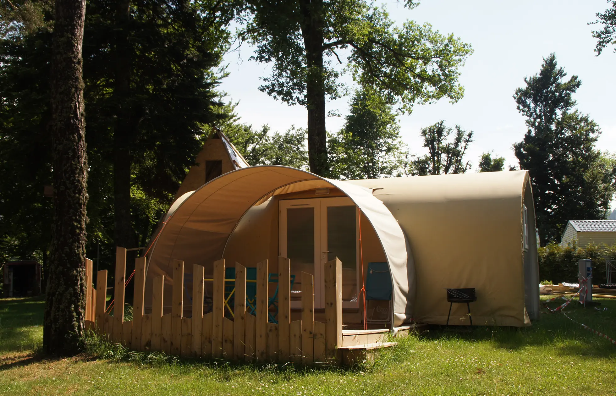 Camping Les Murmures du Lignon - Hébergement 2