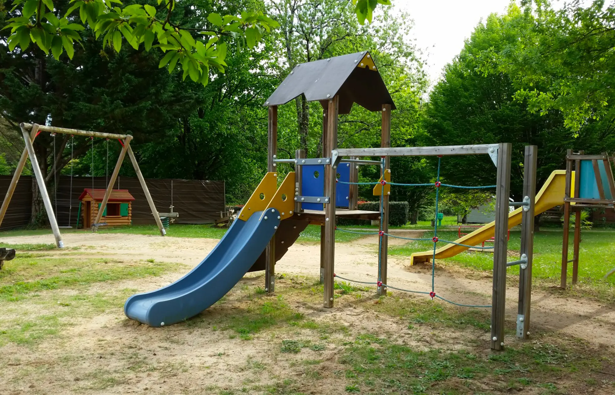 14 - Camping Les Nauves - Aire de jeux
