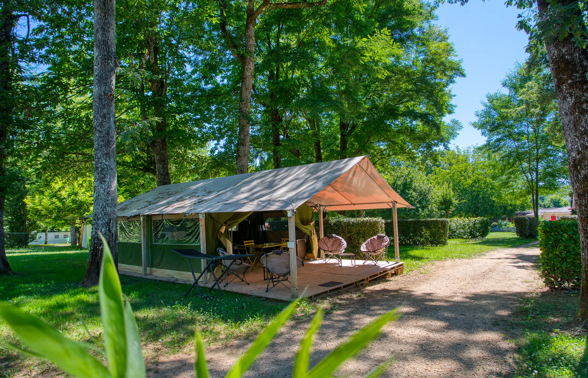 18 - Camping Les Nauves - Hébergement