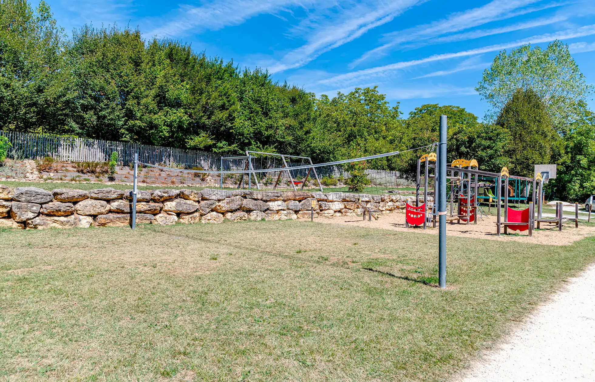 11 - Camping Le Tiradou - Aire de jeux