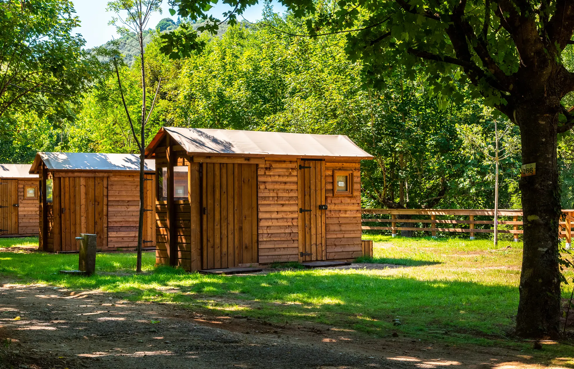 18 - Camping Le Val de l'Arre - Hébergement