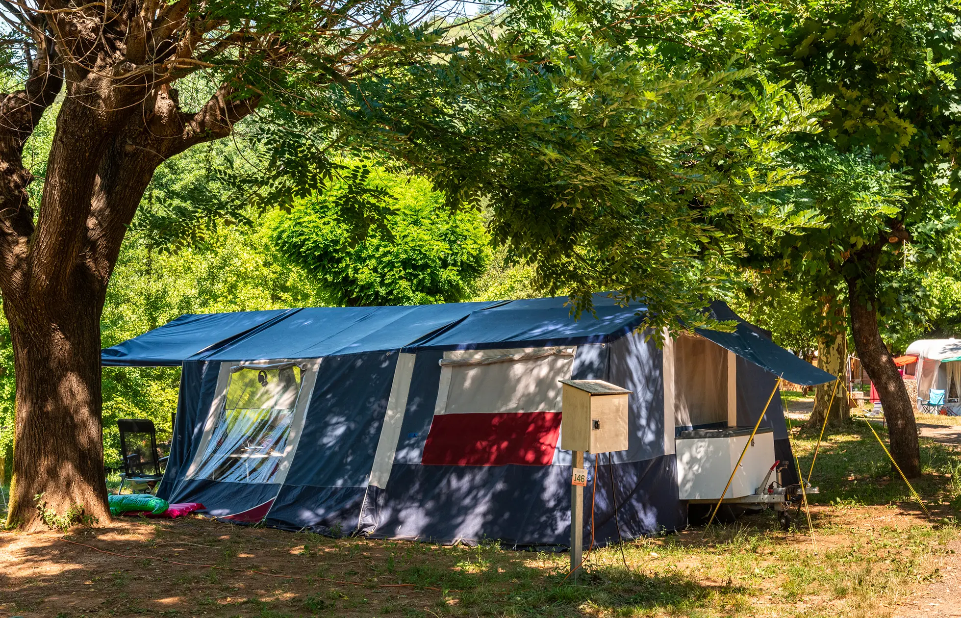 24 - Camping Le Val de l'Arre - Hébergement